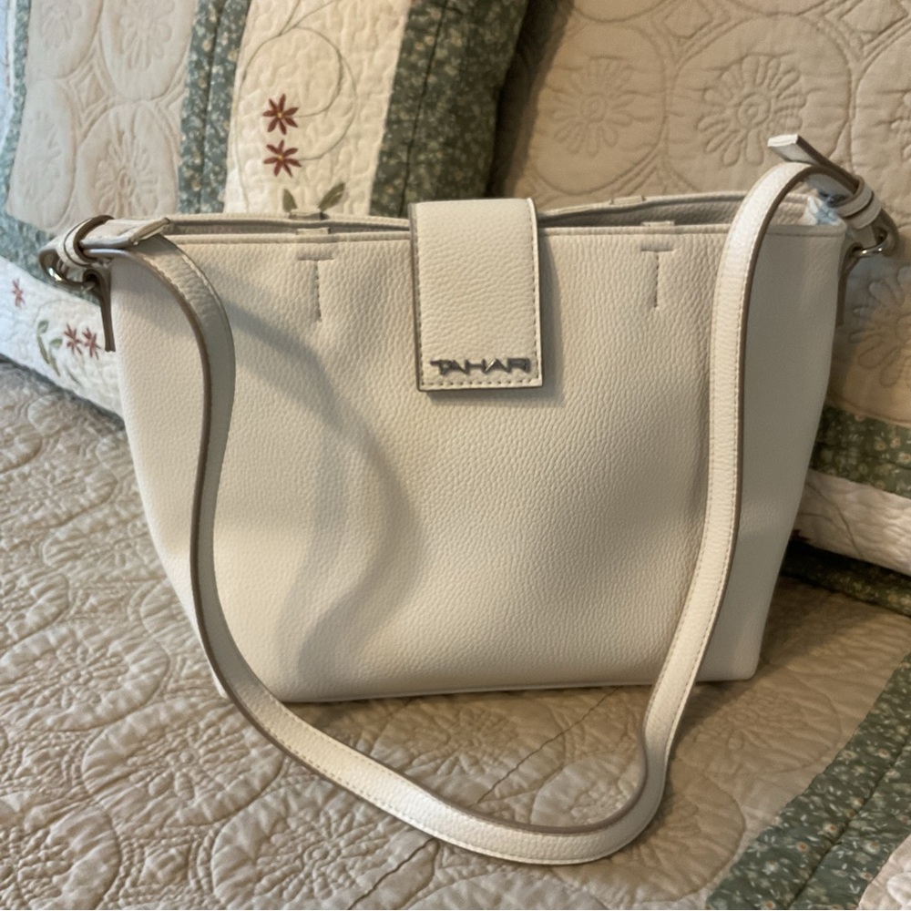 TAHARI “MARLOWE” TOTE BAG FAUX LEATHER, PEARL WHITE - Picture 14 of 16